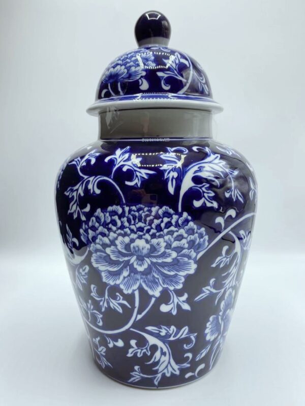 Blue and White Porcelain Ginger Jar with Lid